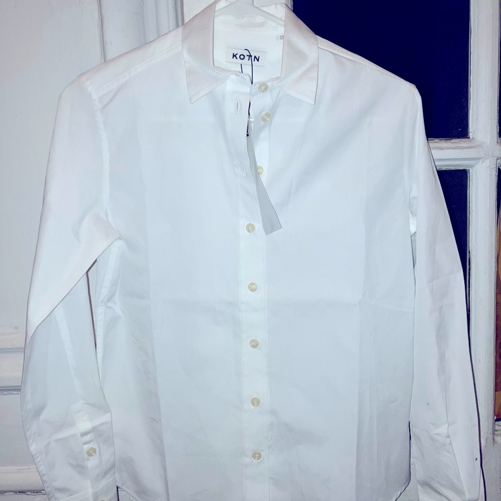 KOTN White Dress Shirt Classic Button-Down Slim Fit